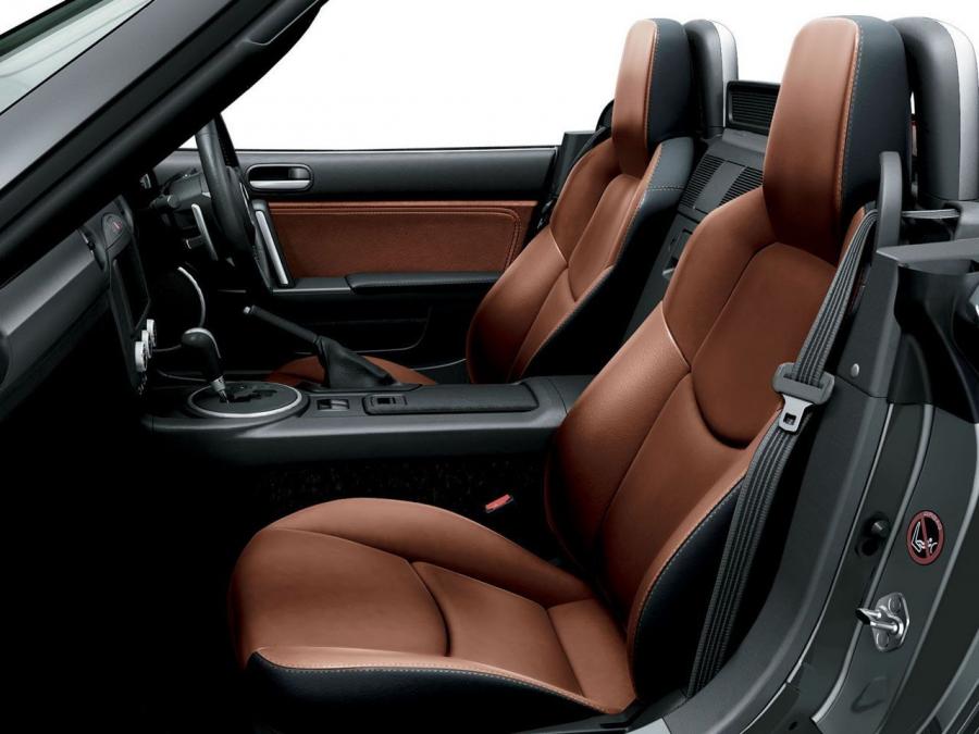  Mazda MX-5 Miata 2013 года  (фото 12 из 22)
